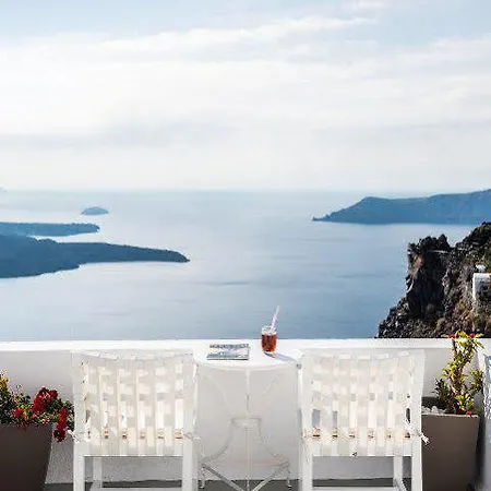 On The Rocks Santorini 4* 이메로비글리