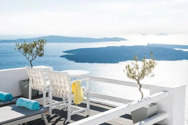 On The Rocks Santorini 4* Imerovigli (Santorini)